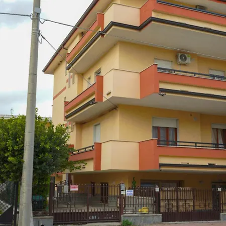 Casa Solemare Strongoli דירה *